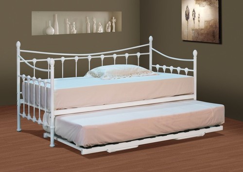Stunning white metal day - stunning, bed