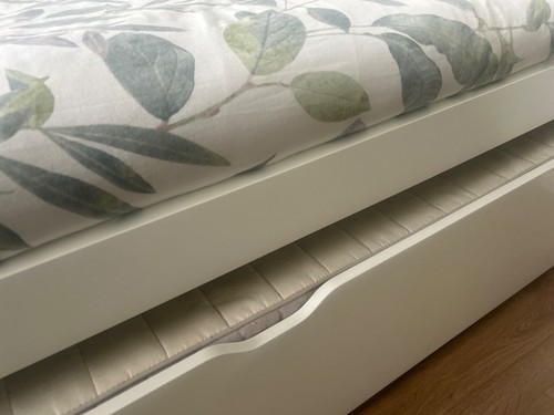 Ikea day bed - day,
